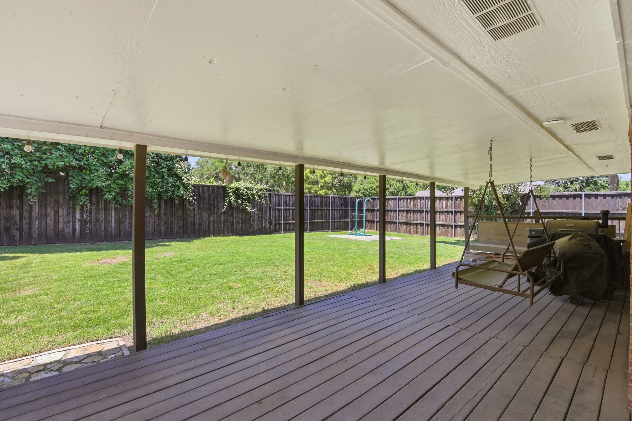 1211 Meadowview Drive Euless TX 76039