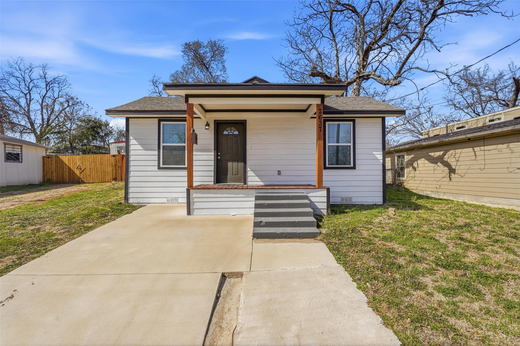 2637 Pine Street Dallas TX 75215