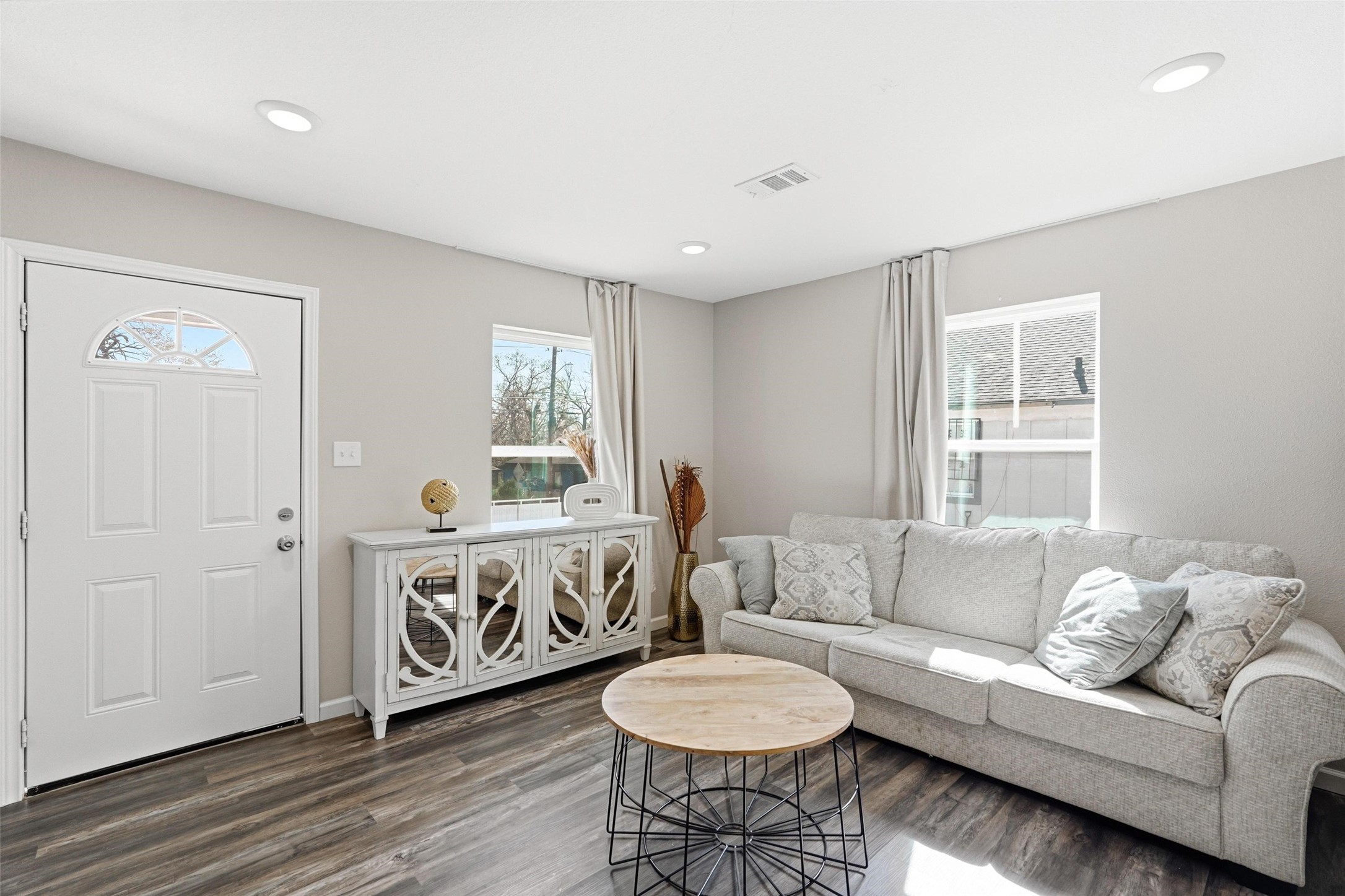 2637 Pine Street Dallas TX 75215
