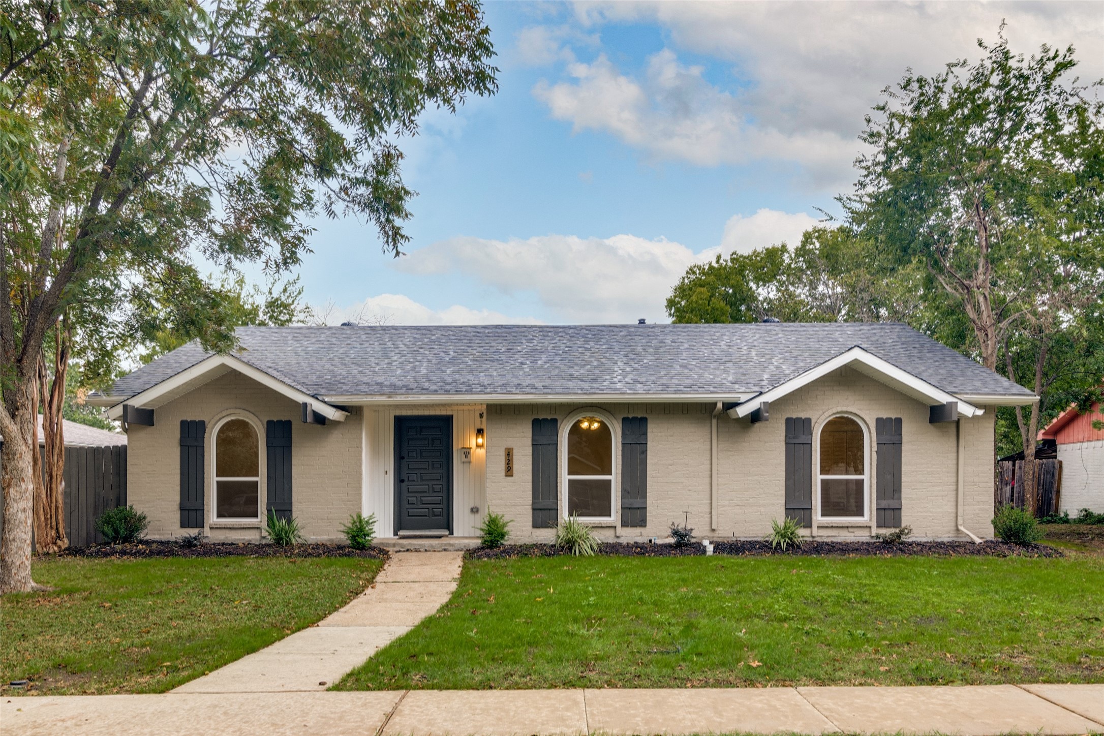 429 Jamestown Drive Garland TX 75043