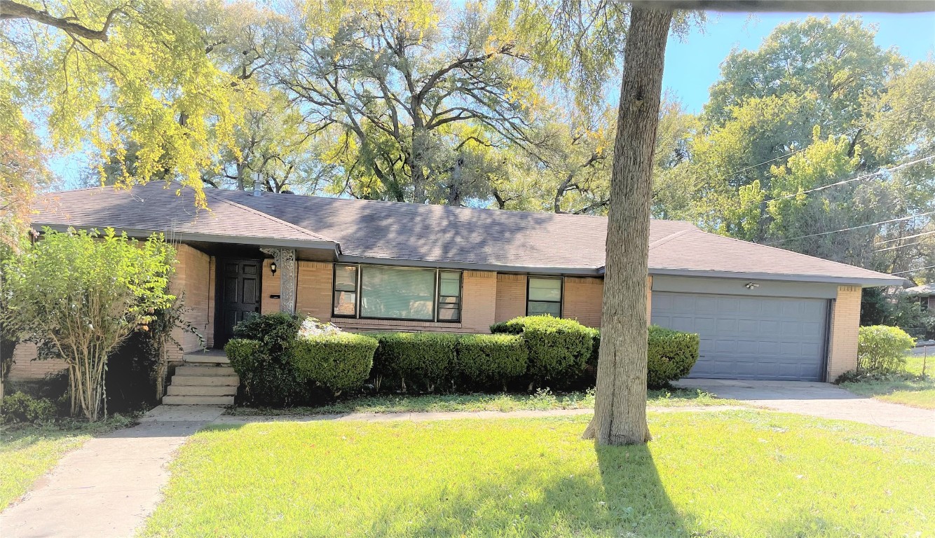516 Woodacre Drive Dallas TX 75241