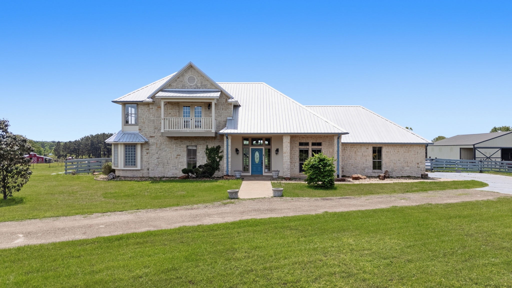 219 W Twin Creeks Trail Troup TX 75789
