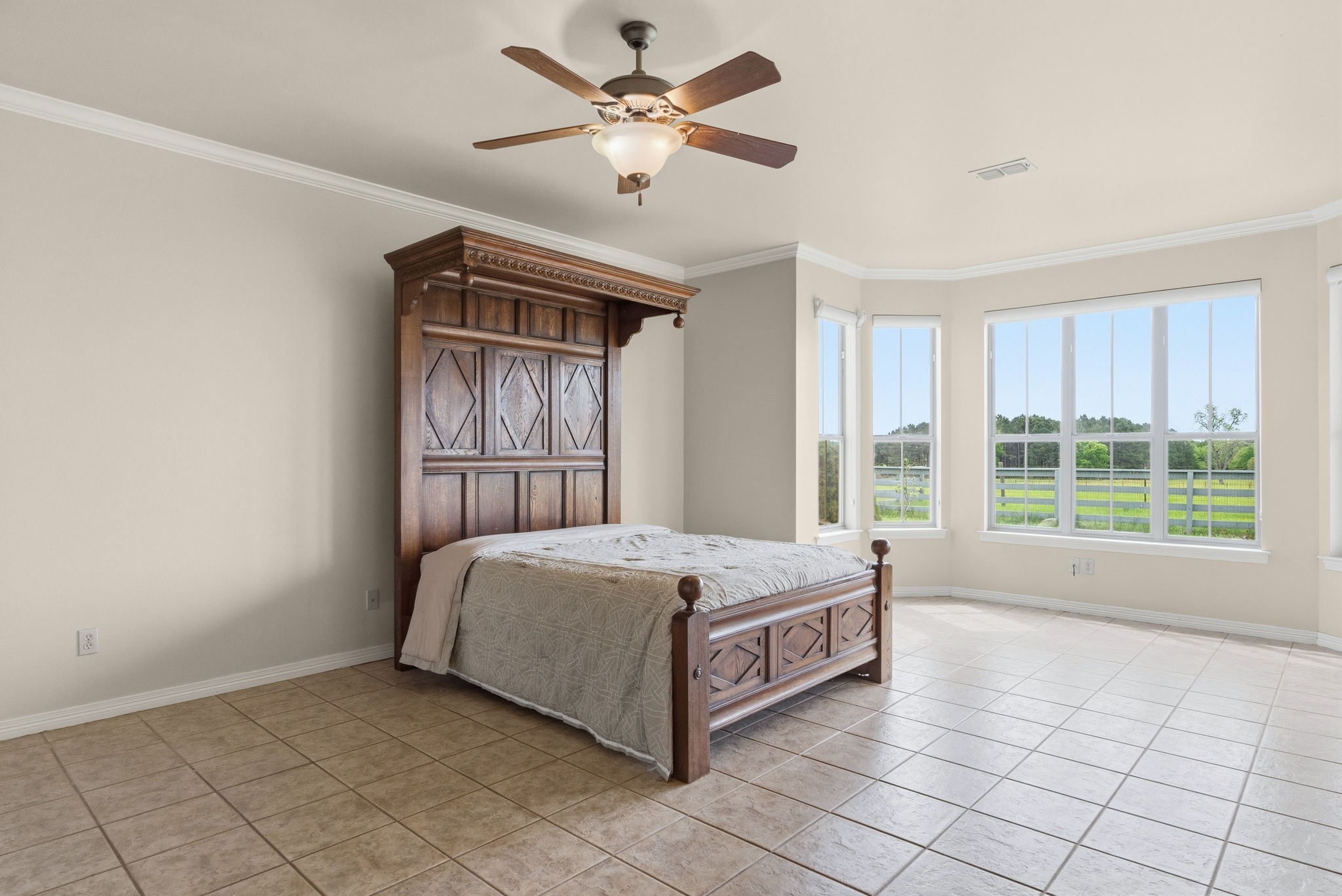 219 W Twin Creeks Trail Troup TX 75789