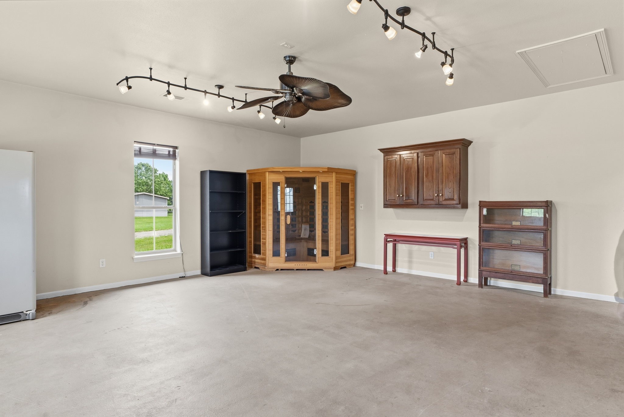 219 W Twin Creeks Trail Troup TX 75789
