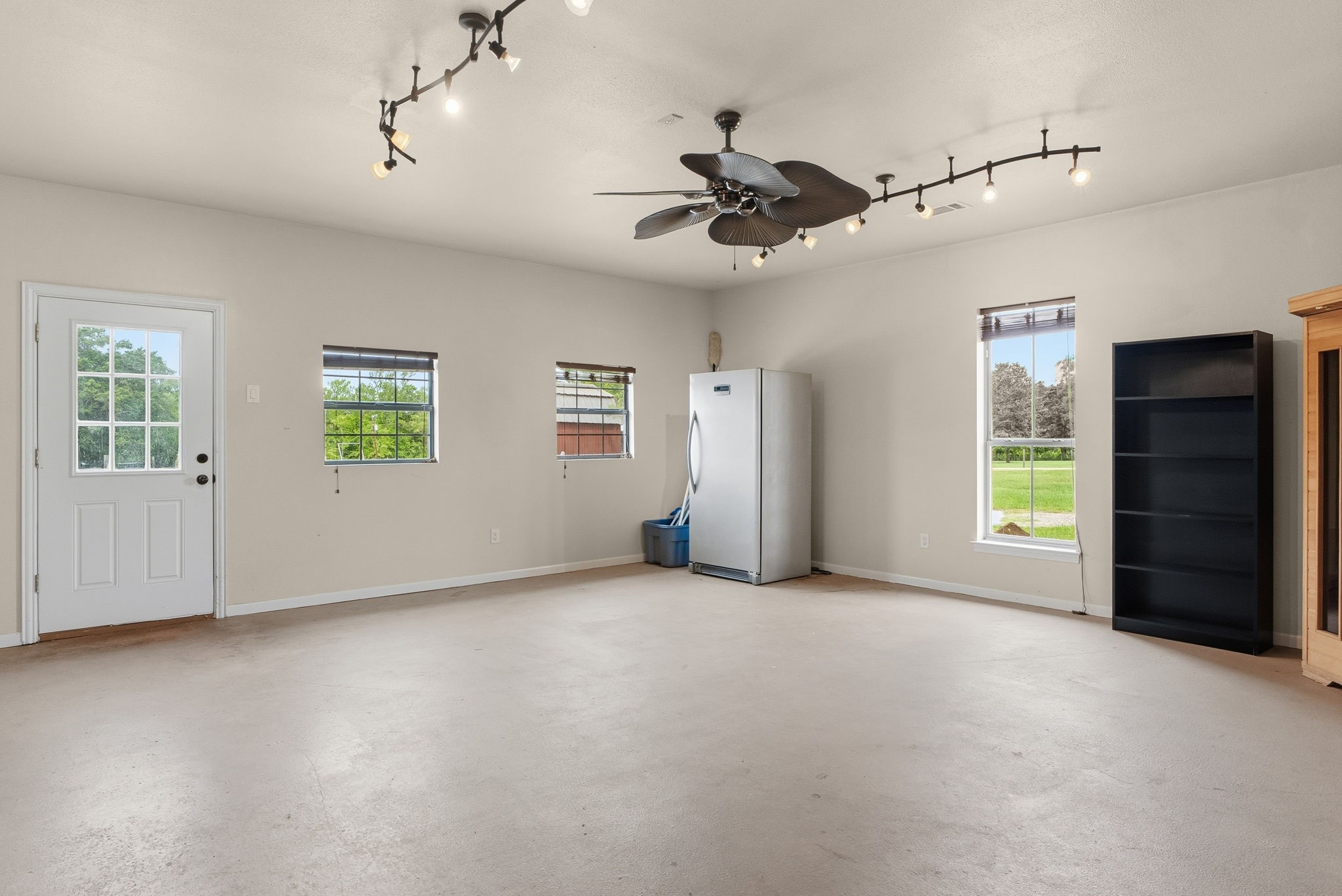 219 W Twin Creeks Trail Troup TX 75789