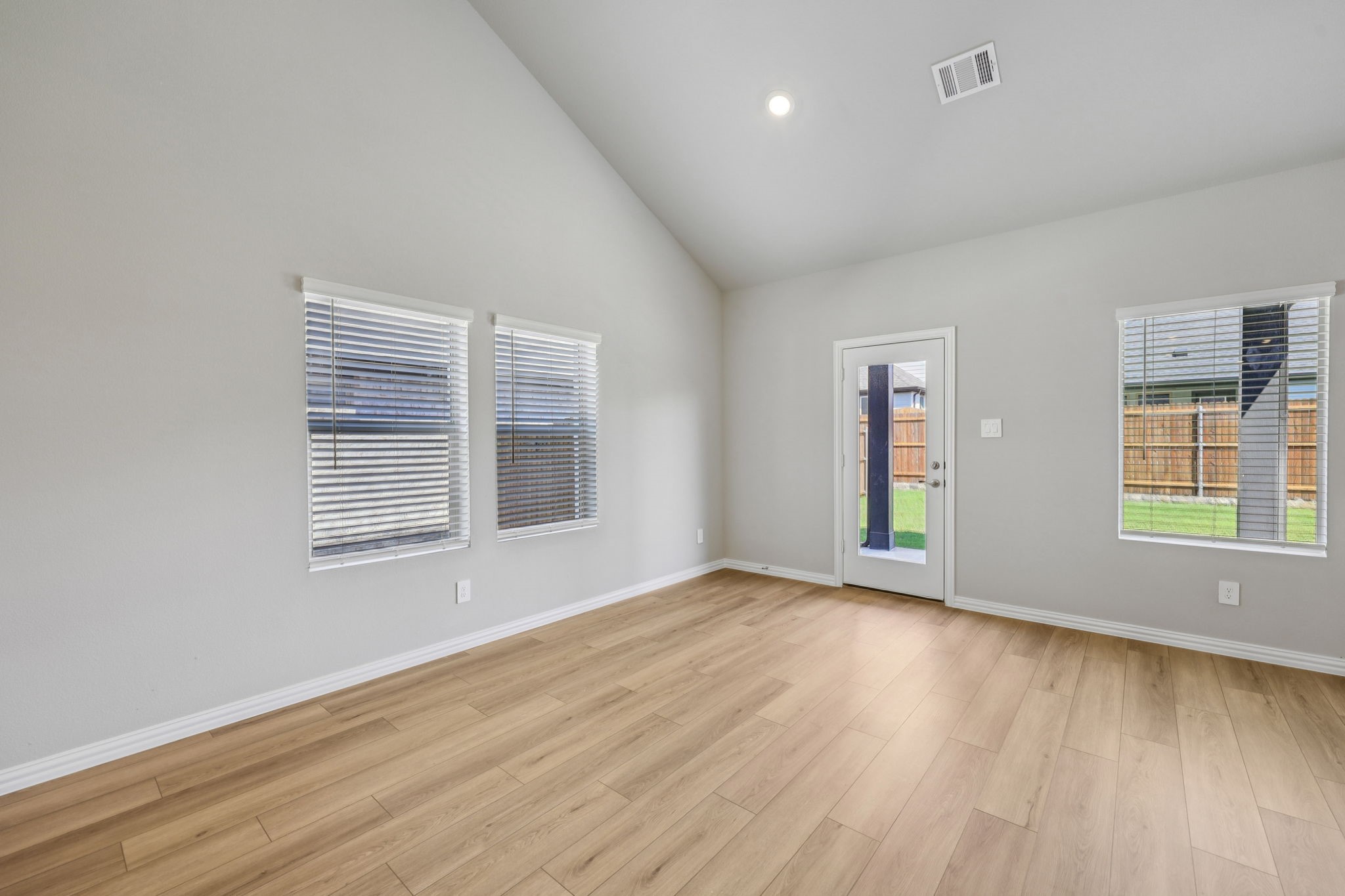 2132 Mustang Way Seagoville TX 75159