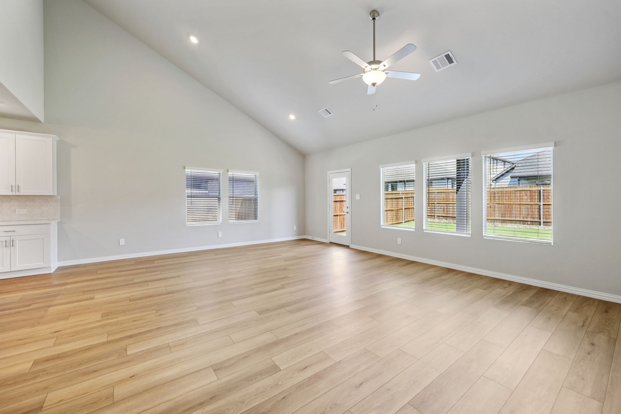 2132 Mustang Way Seagoville TX 75159