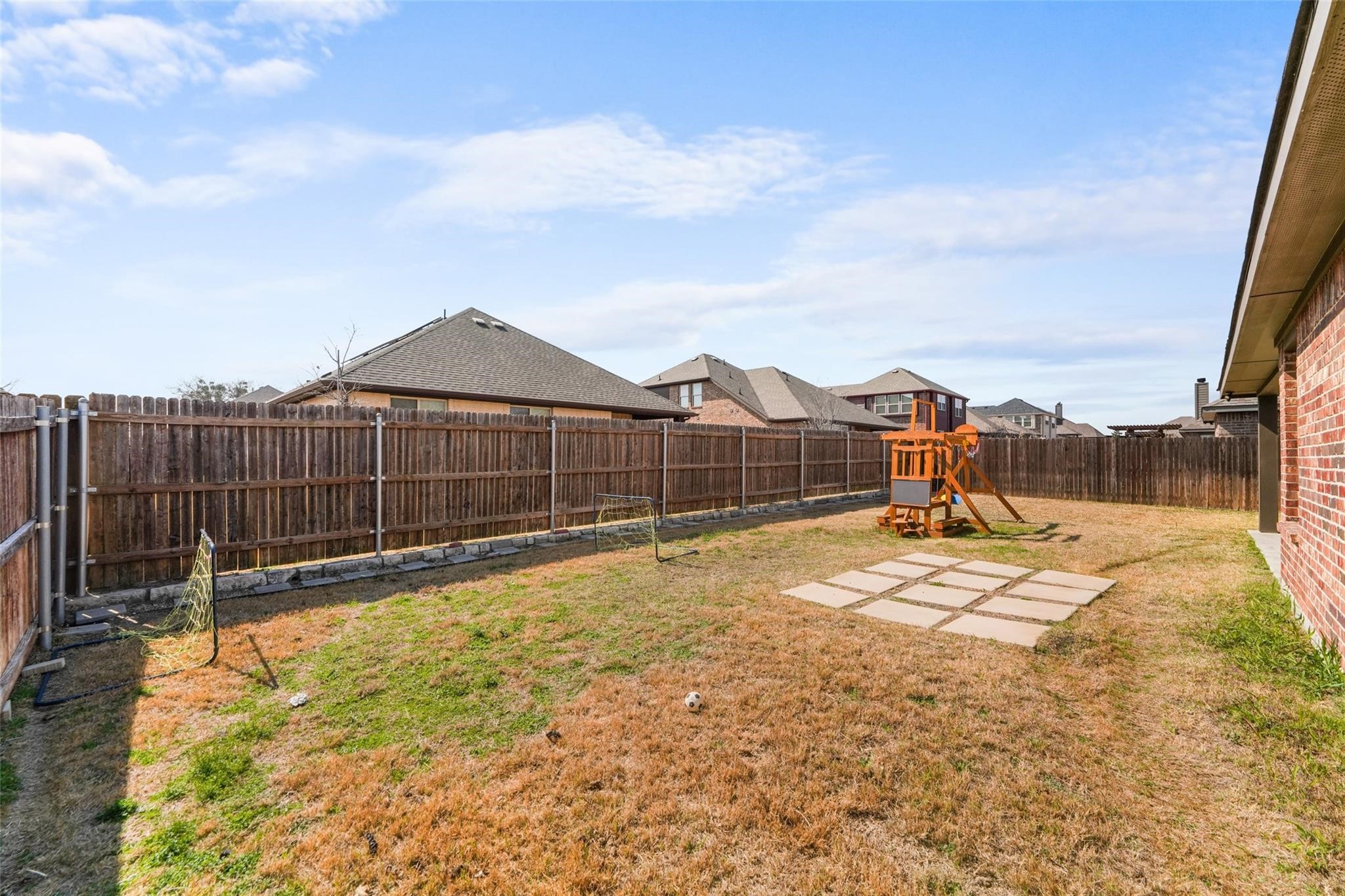 532 Windrow Lane Waxahachie TX 75165