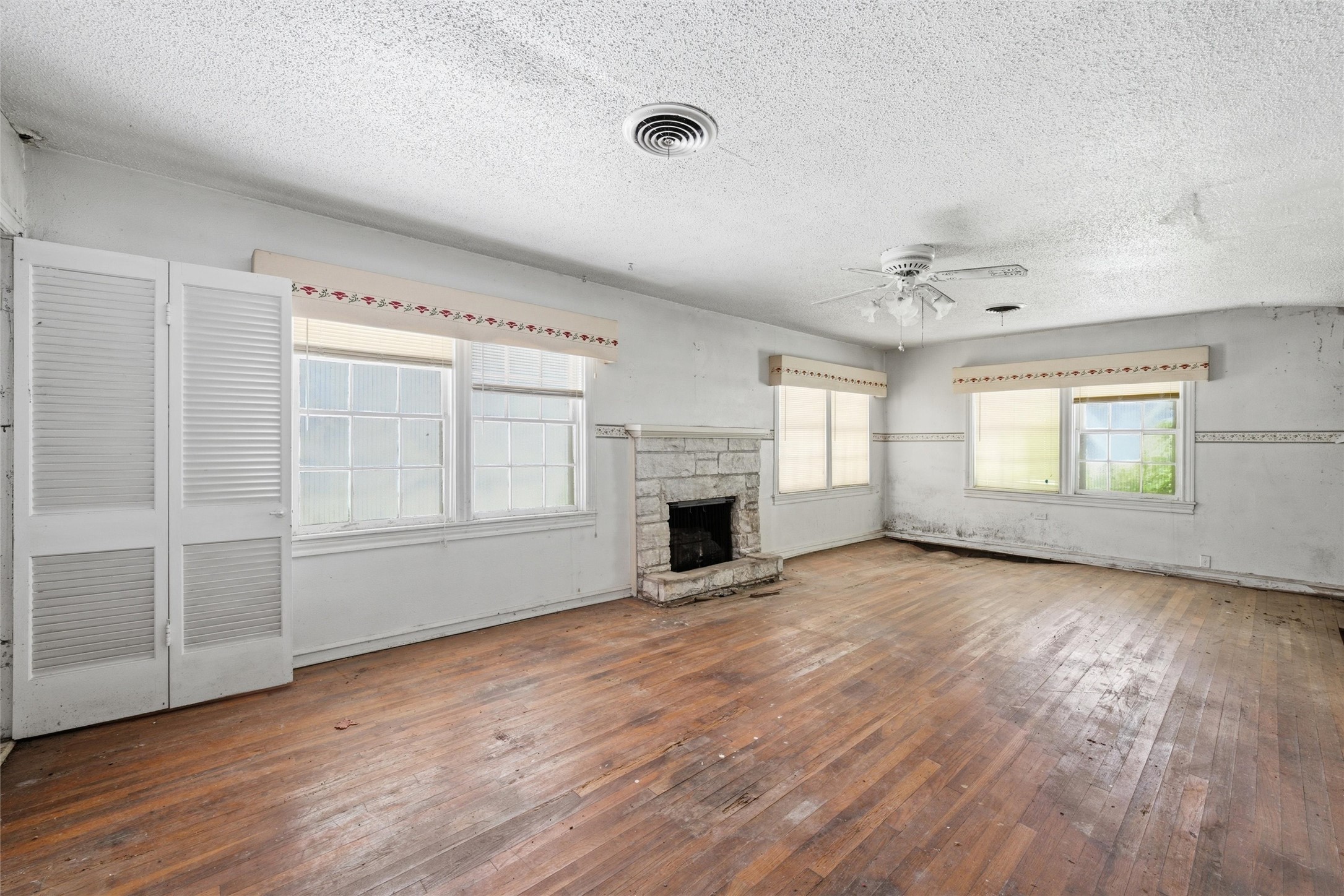 3722 N 27th Street Waco TX 76708