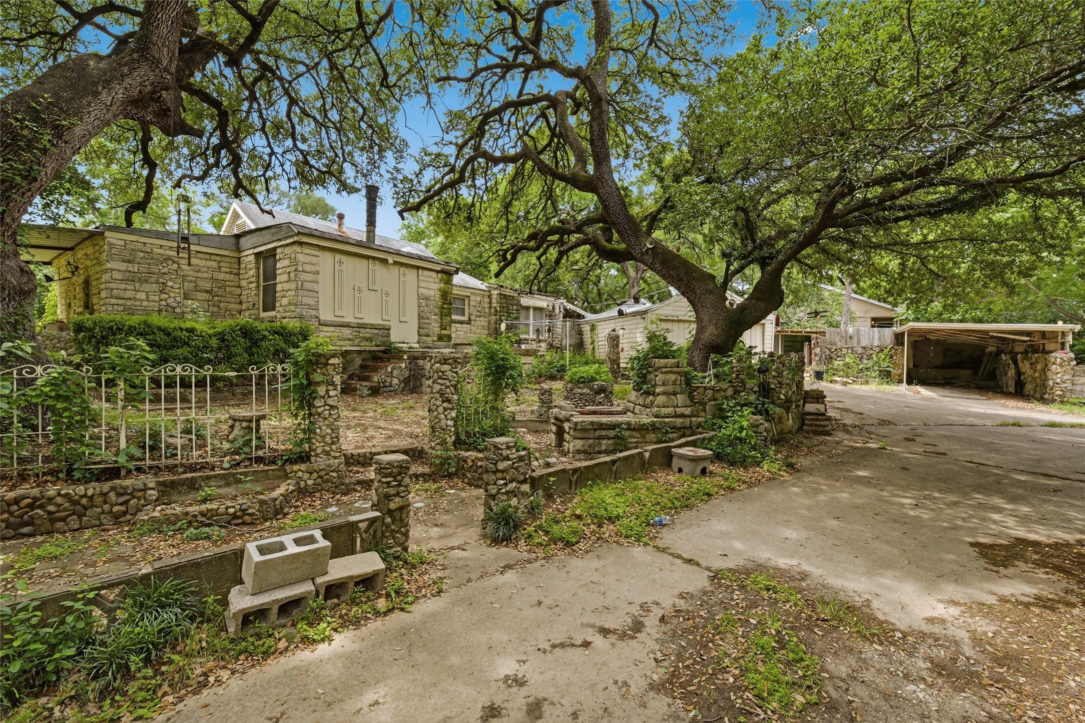 3722 N 27th Street Waco TX 76708