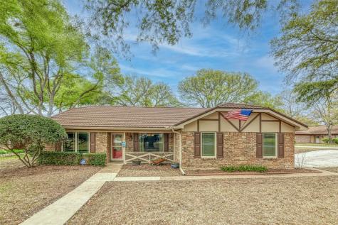4218 Elmgrove Court Arlington TX 76015
