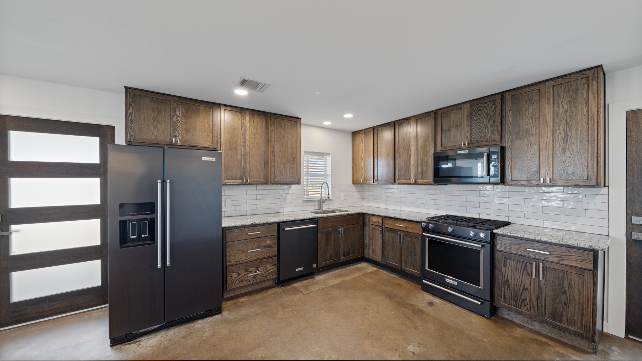 810 Vz County Road 2305 Canton TX 75103
