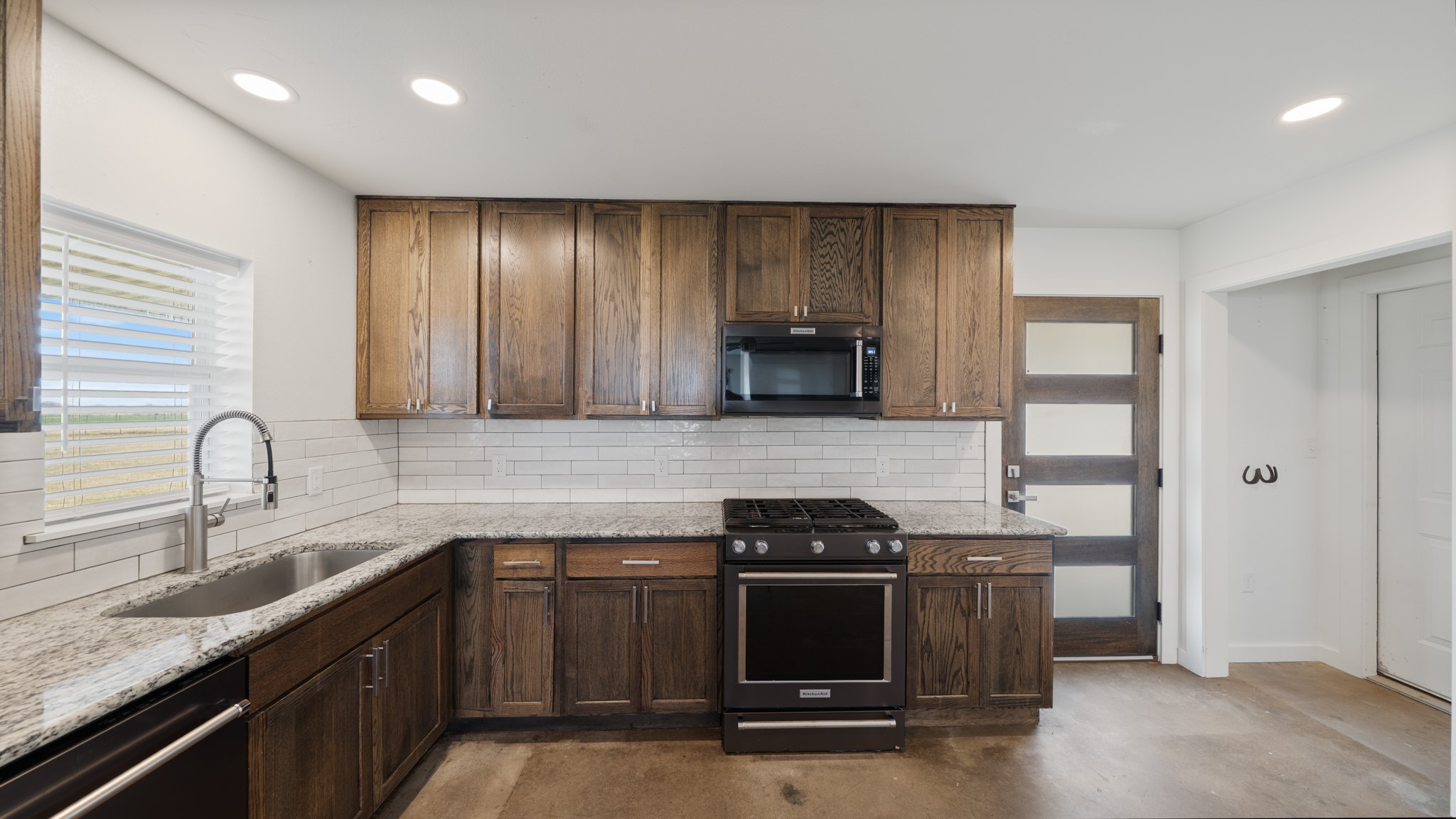 810 Vz County Road 2305 Canton TX 75103