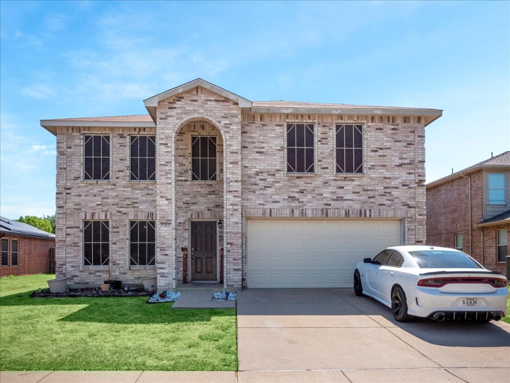 5705 Swan Lake Drive Arlington TX 76017