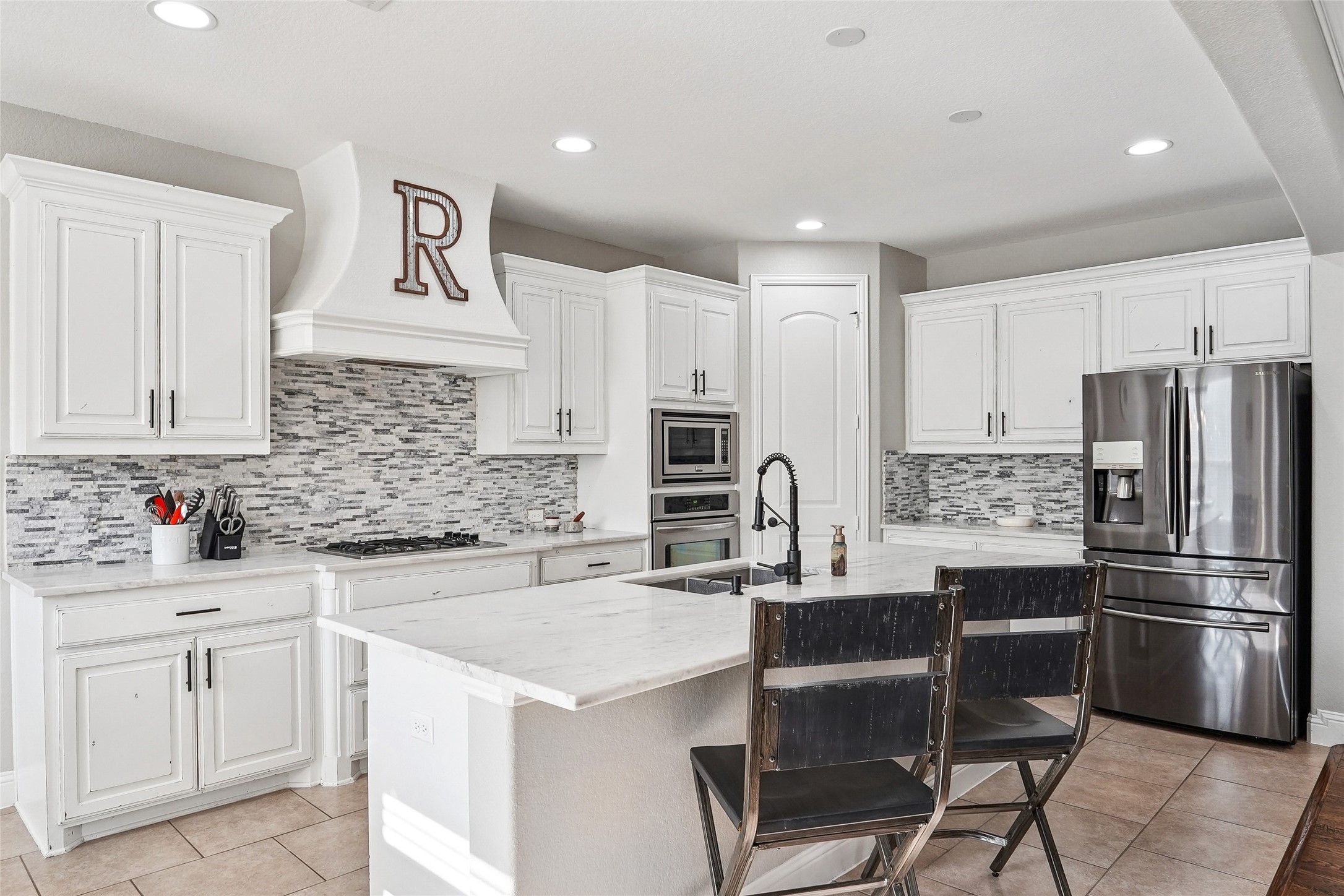 235 Williamsburg Lane Ovilla TX 75154