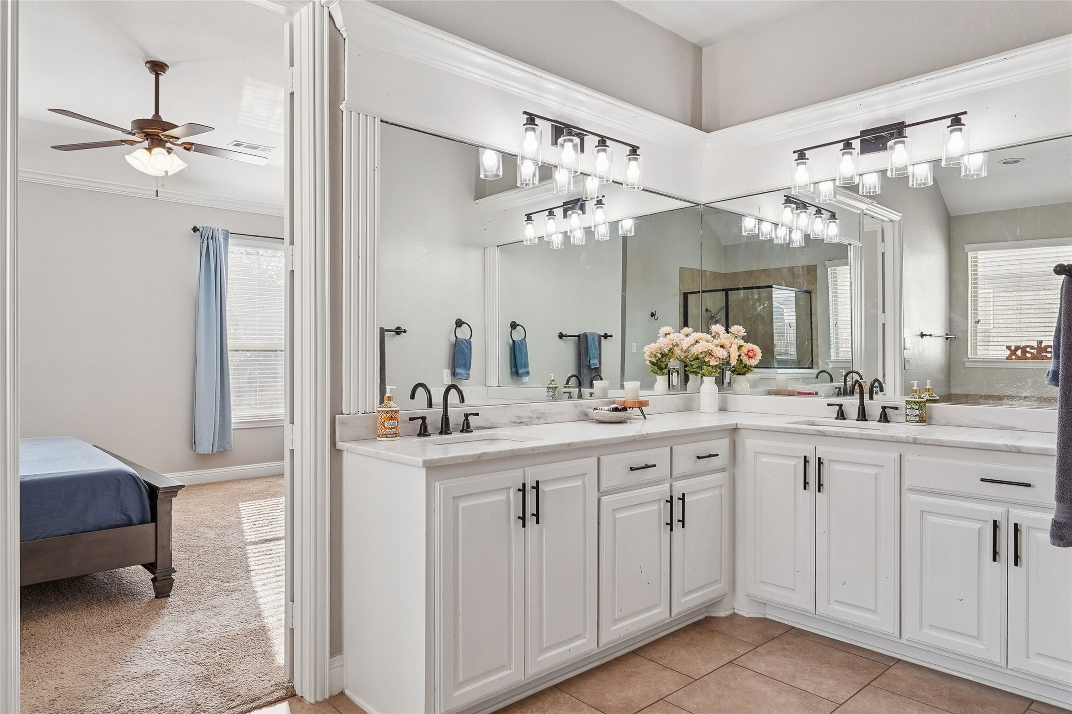 235 Williamsburg Lane Ovilla TX 75154
