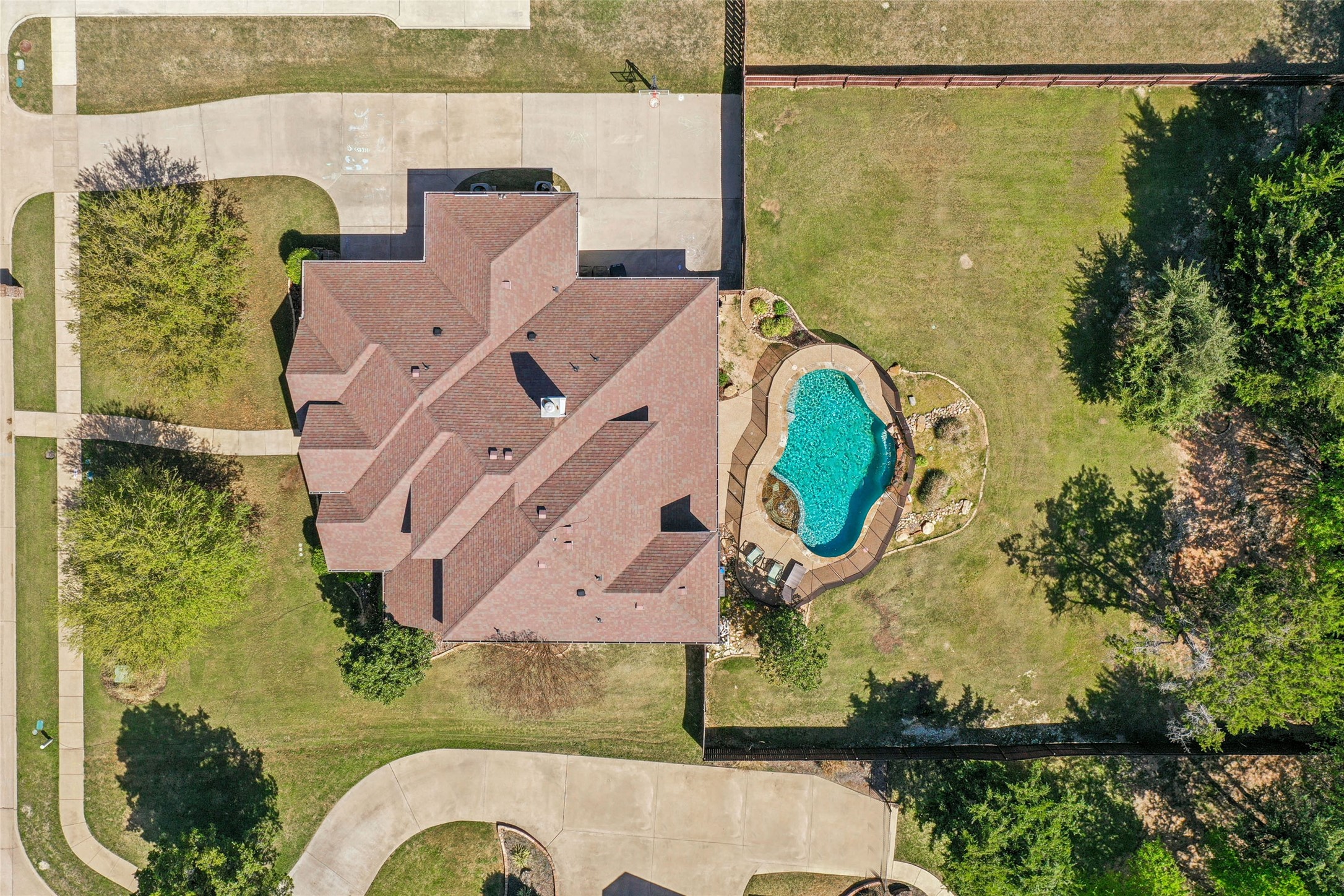 235 Williamsburg Lane Ovilla TX 75154