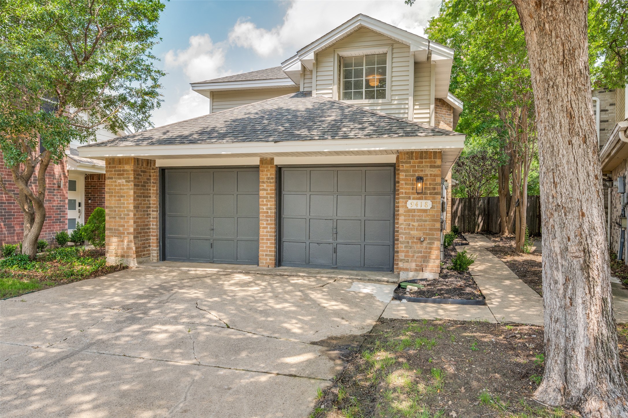 9418 Penny Lane Irving TX 75063