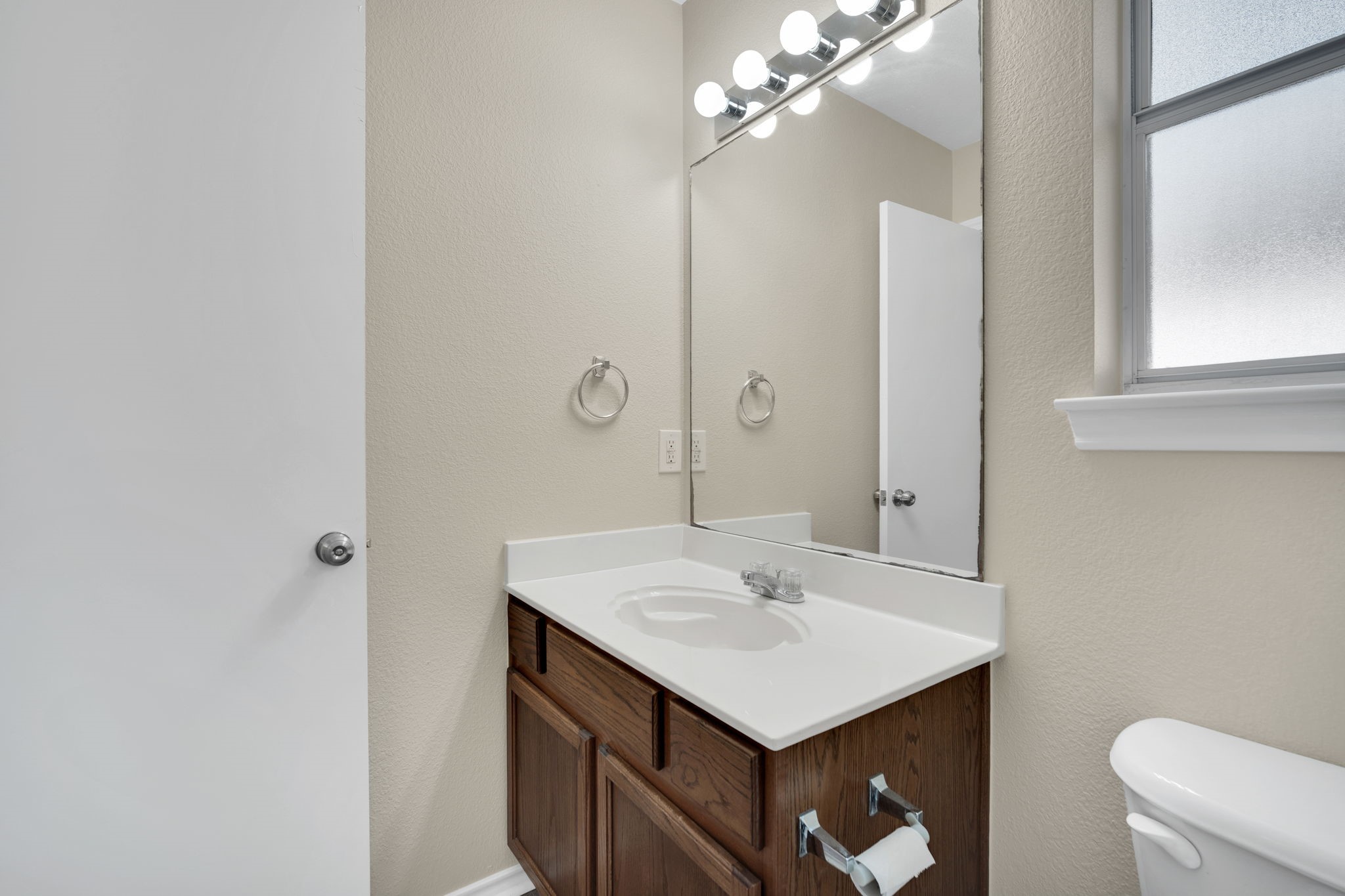 203 Shawnee Trail Alvarado TX 76009