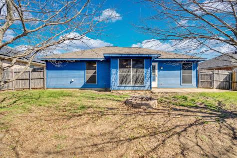 203 Shawnee Trail Alvarado TX 76009