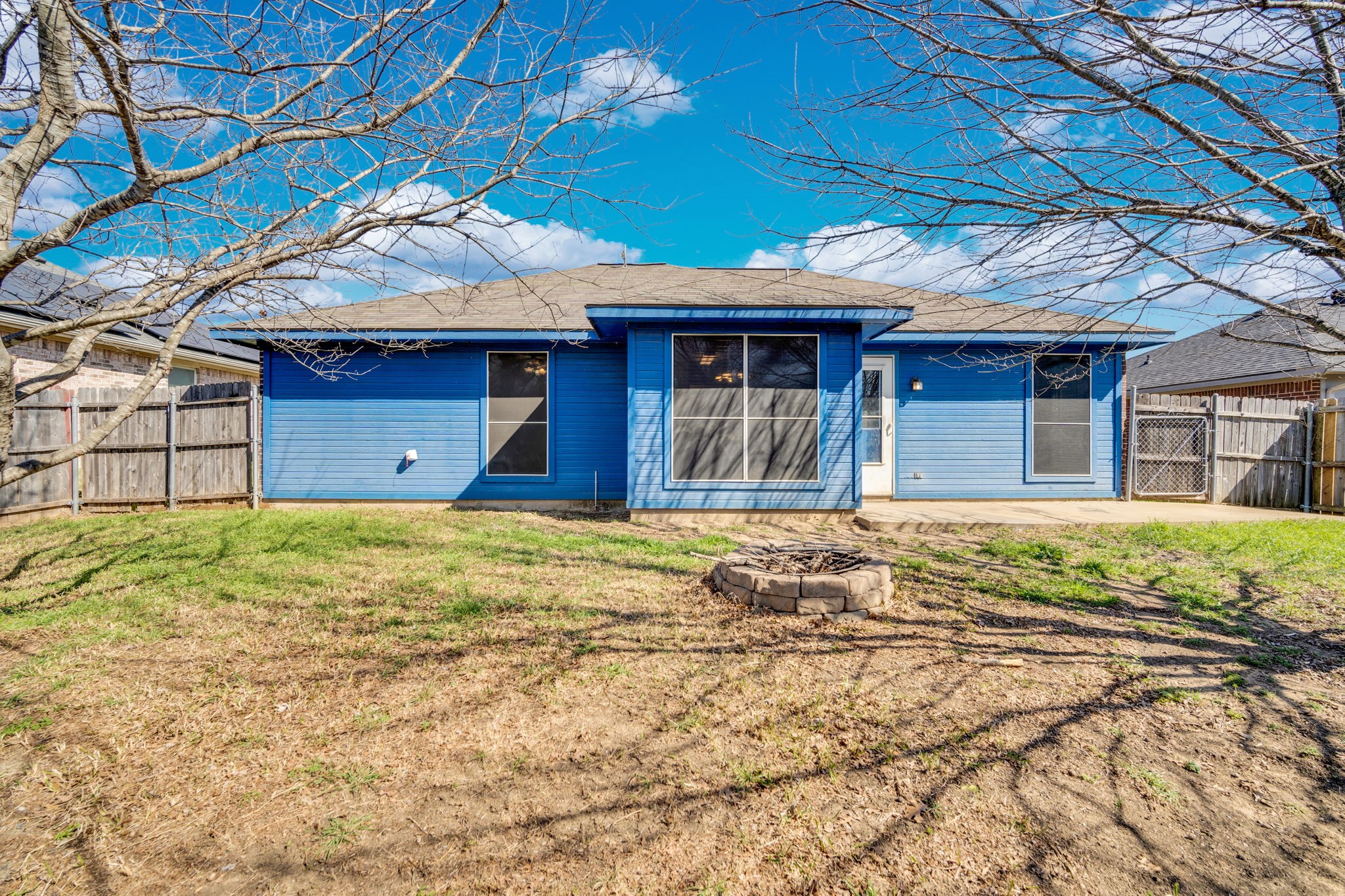 203 Shawnee Trail Alvarado TX 76009