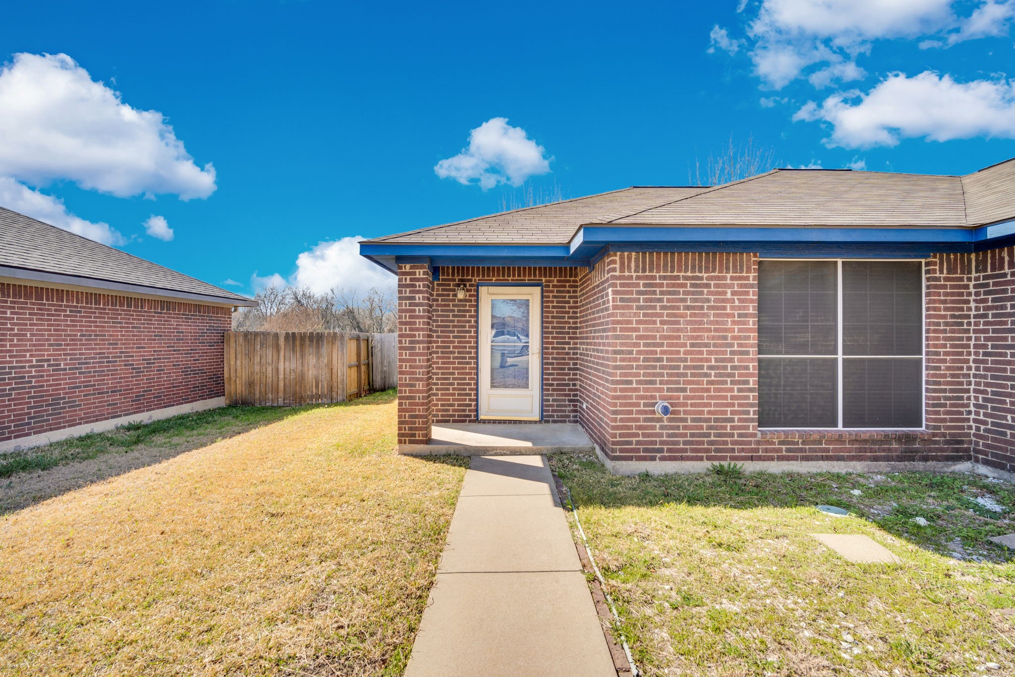 203 Shawnee Trail Alvarado TX 76009