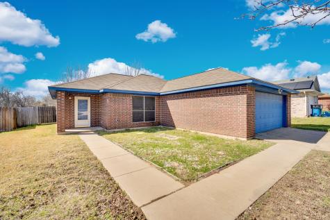 203 Shawnee Trail Alvarado TX 76009