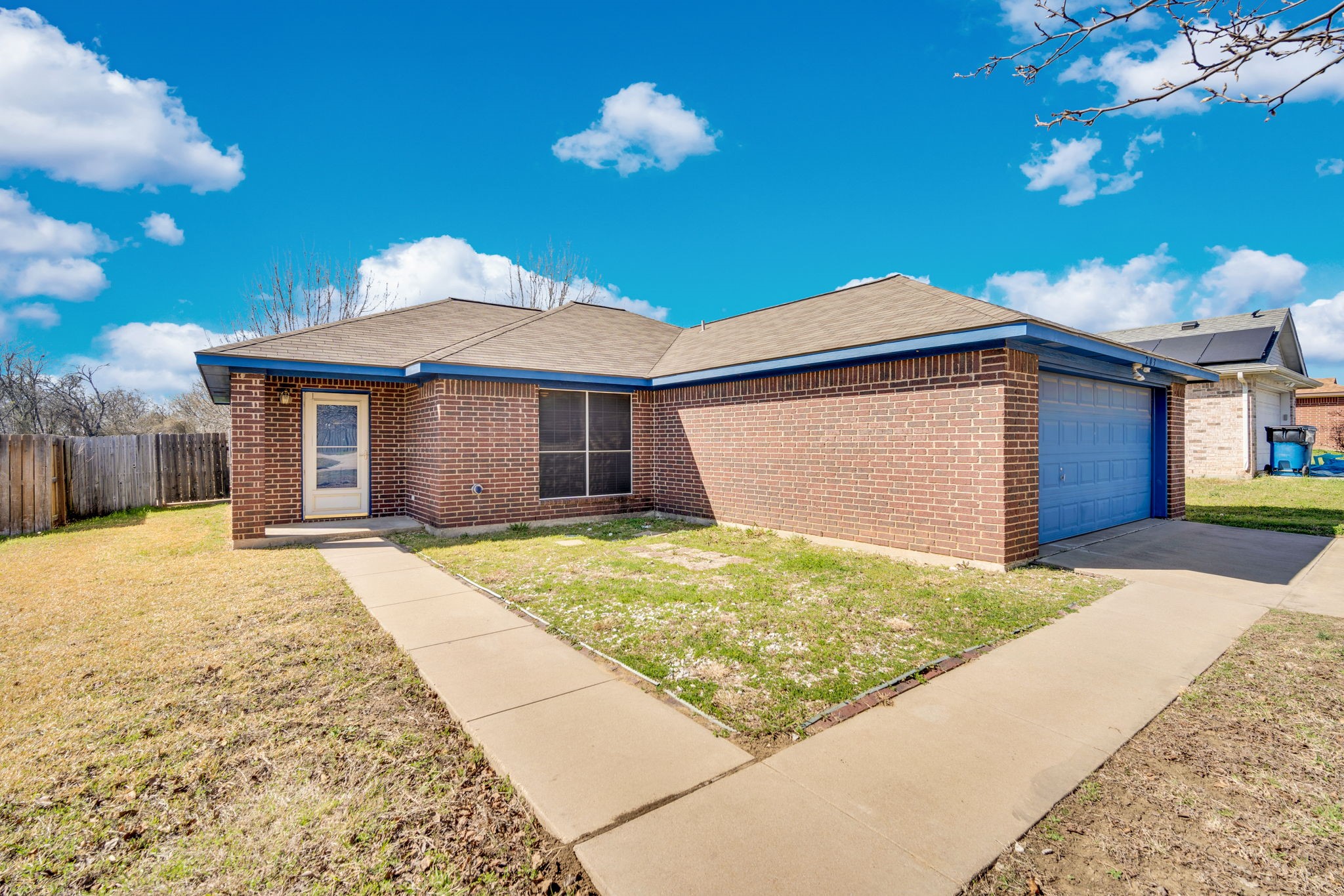 203 Shawnee Trail Alvarado TX 76009