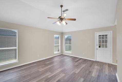 203 Shawnee Trail Alvarado TX 76009