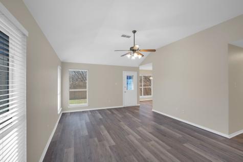 203 Shawnee Trail Alvarado TX 76009