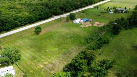 2519 Fm 2027 Lott TX 76656