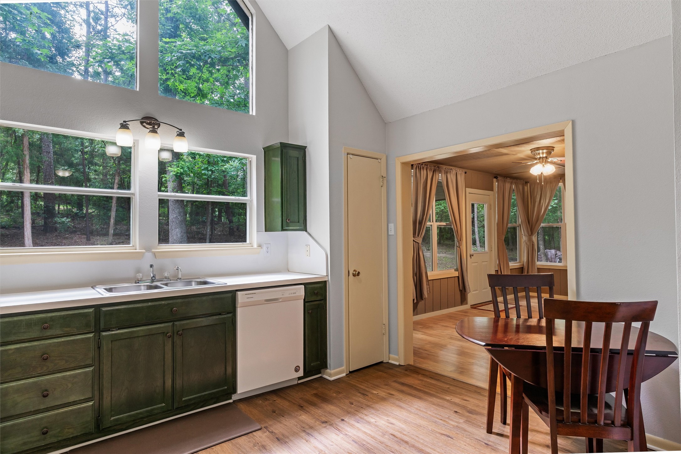 178 Butternut Glen Holly Lake Ranch TX 75765