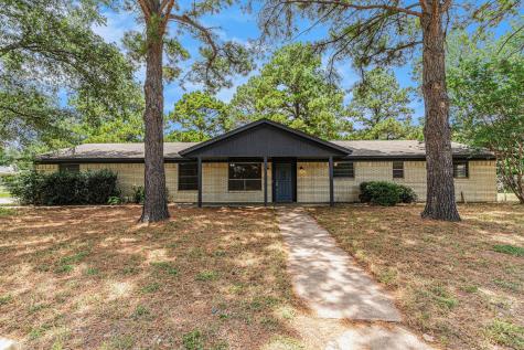 402 Greenbriar Avenue Keene TX 76059
