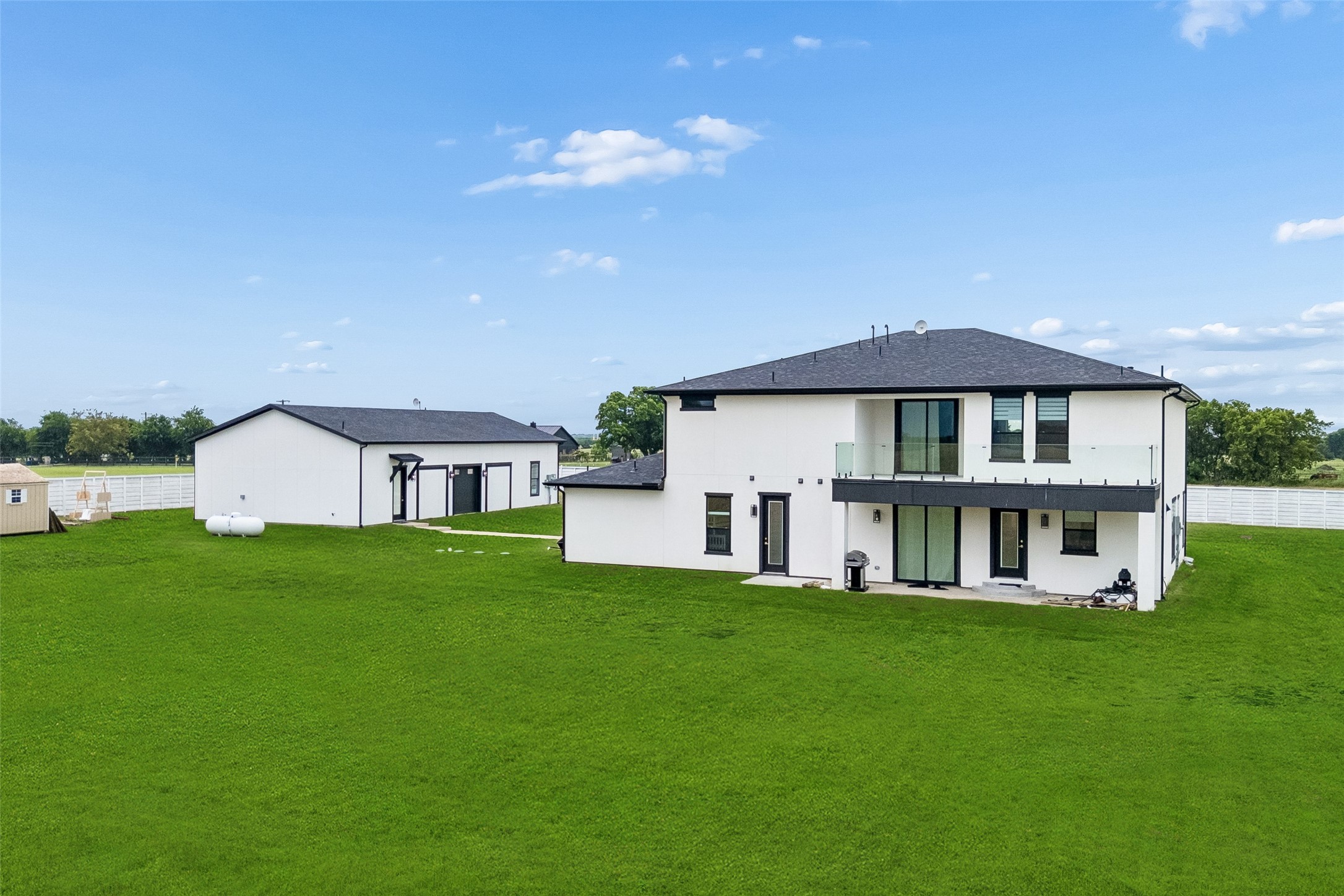 1053 Sedalia Road Van Alstyne TX 75495