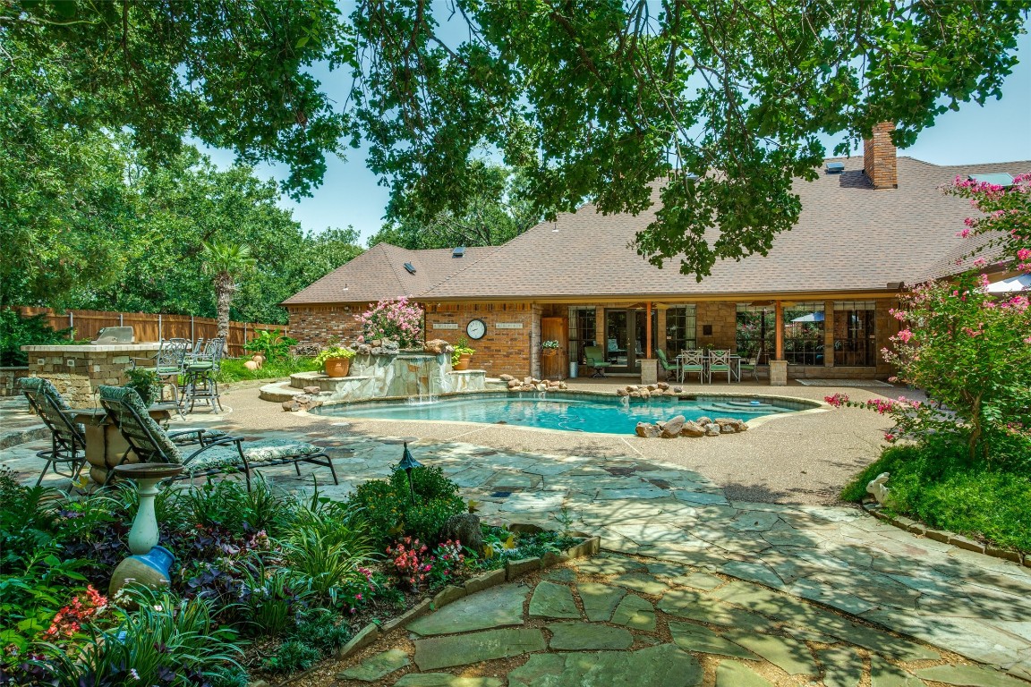 380 Canyon Oaks Drive Argyle TX 76226