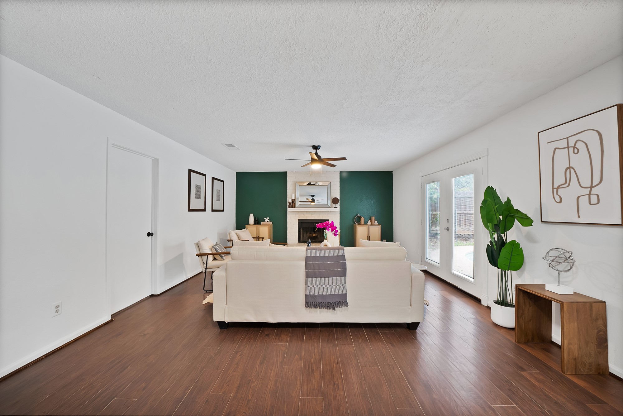 413 Wild Oak Lane Euless TX 76039