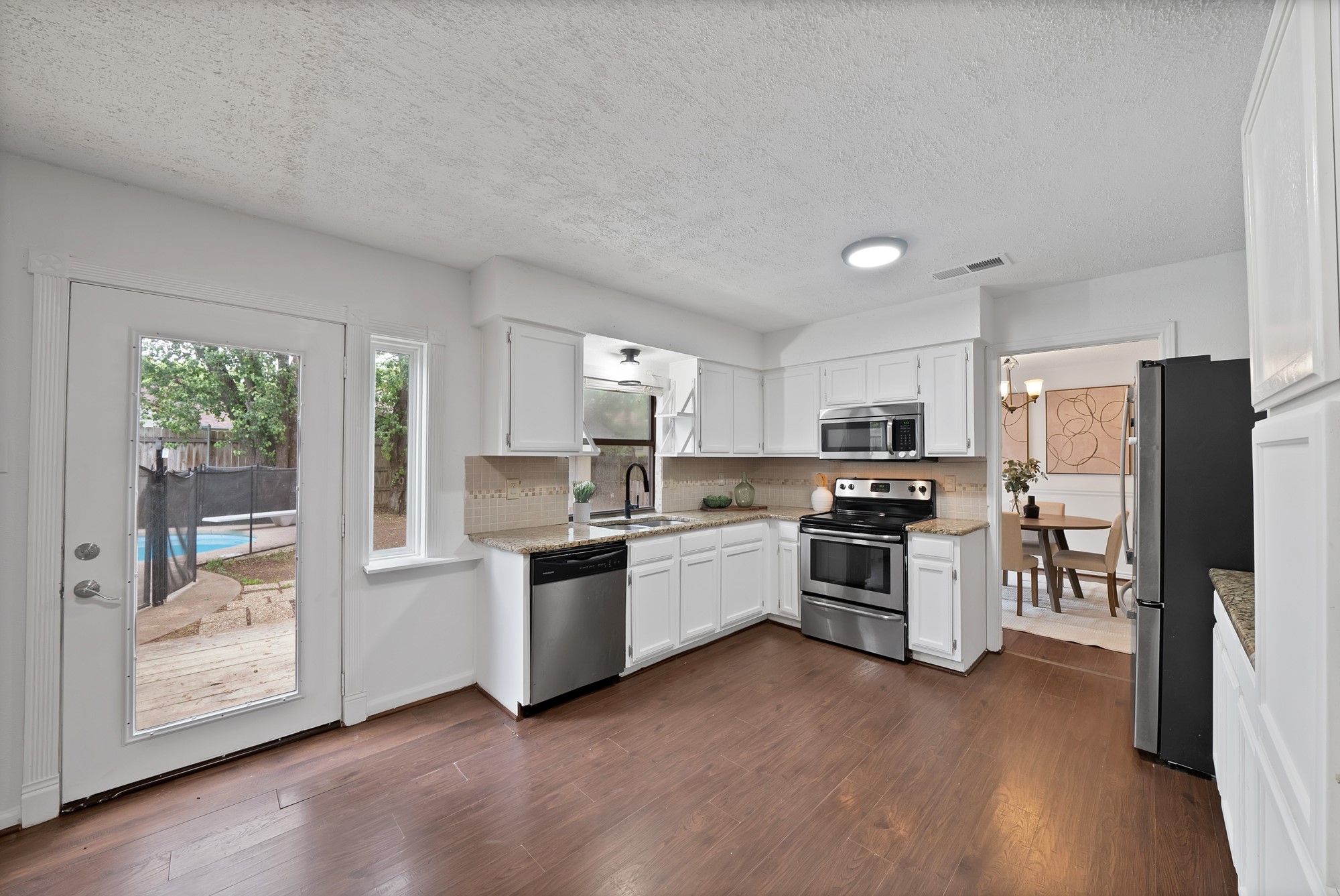 413 Wild Oak Lane Euless TX 76039
