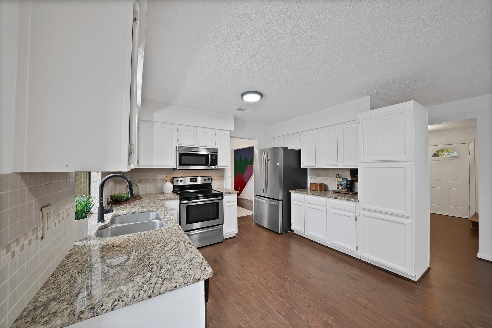 413 Wild Oak Lane Euless TX 76039