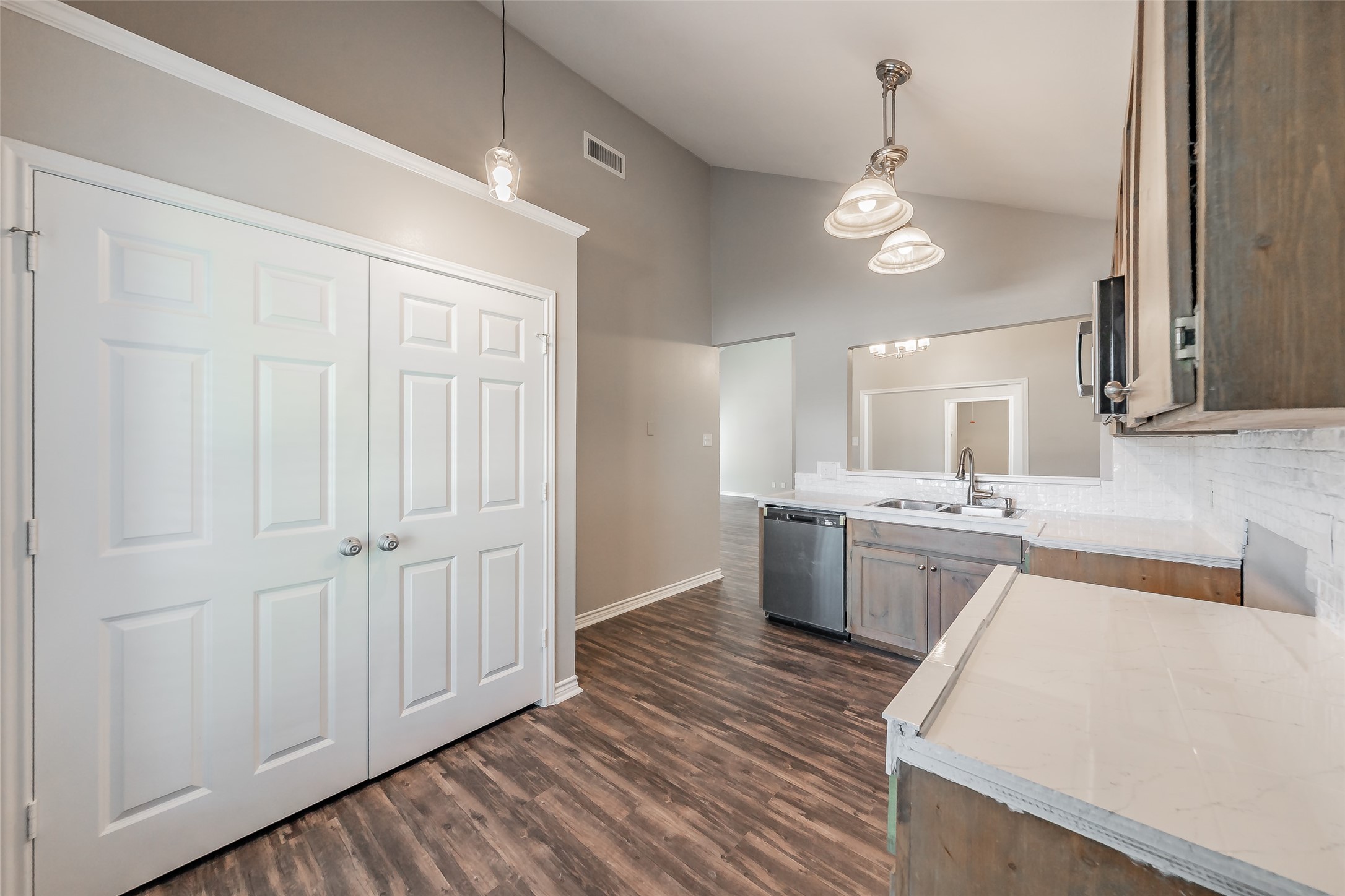 4052 La Costa Court Irving TX 75038