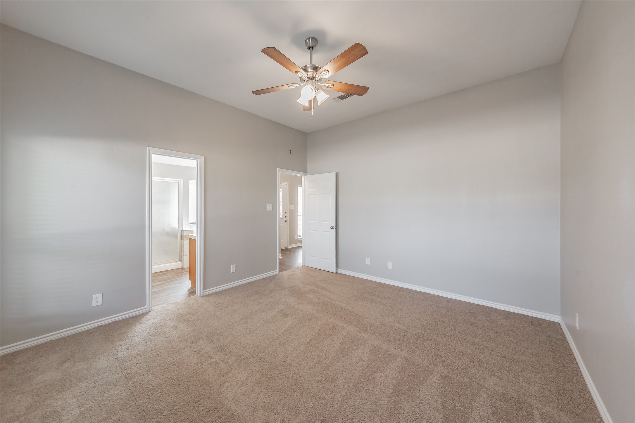4052 La Costa Court Irving TX 75038