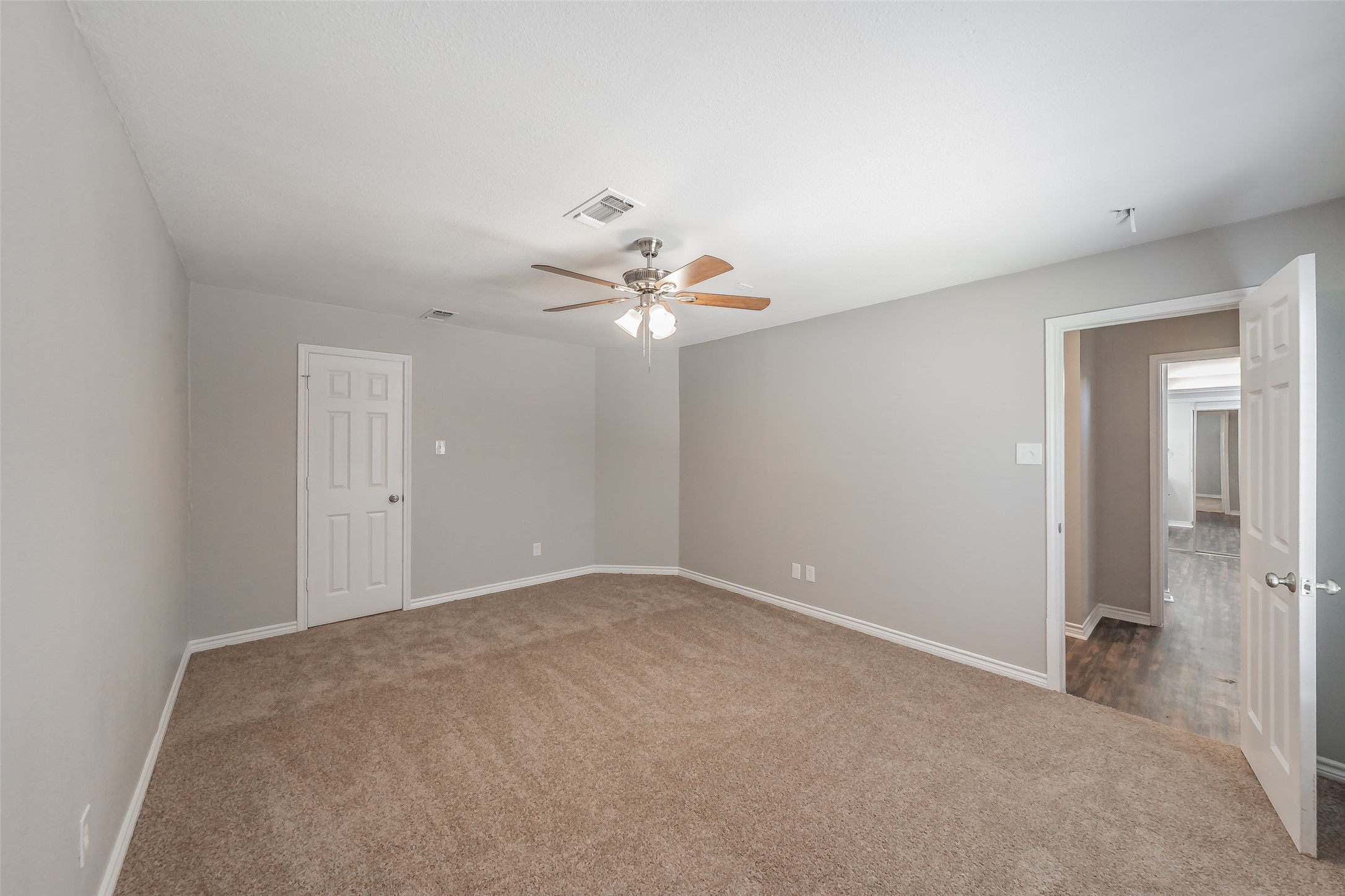 4052 La Costa Court Irving TX 75038