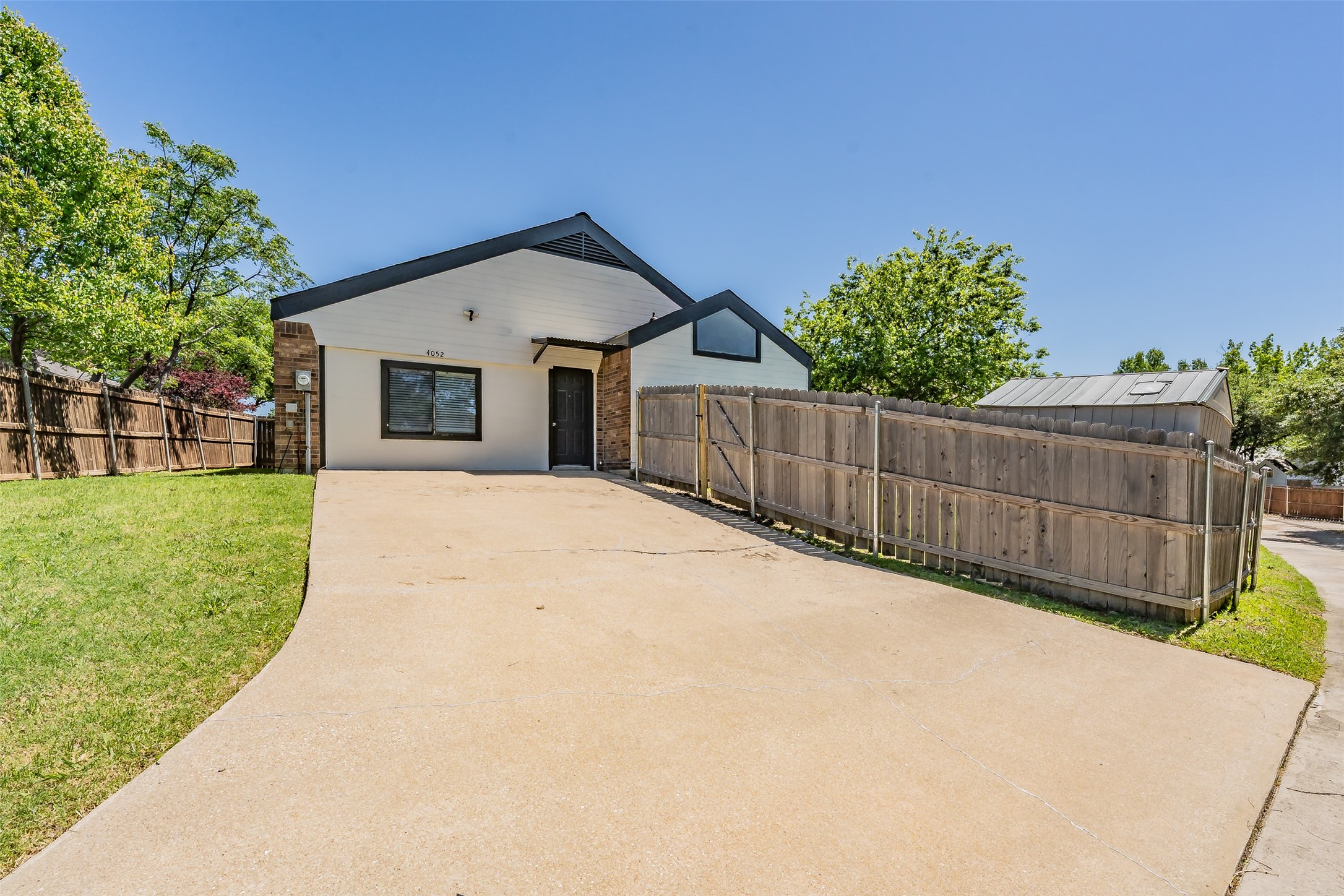 4052 La Costa Court Irving TX 75038