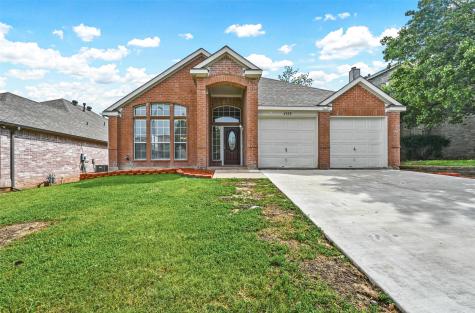 4920 Dougal Avenue Fort Worth TX 76137