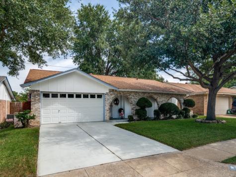 221 E Grubb Drive Mesquite TX 75149