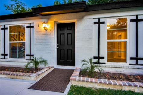 5500 Knights Court Lake Dallas TX 75065
