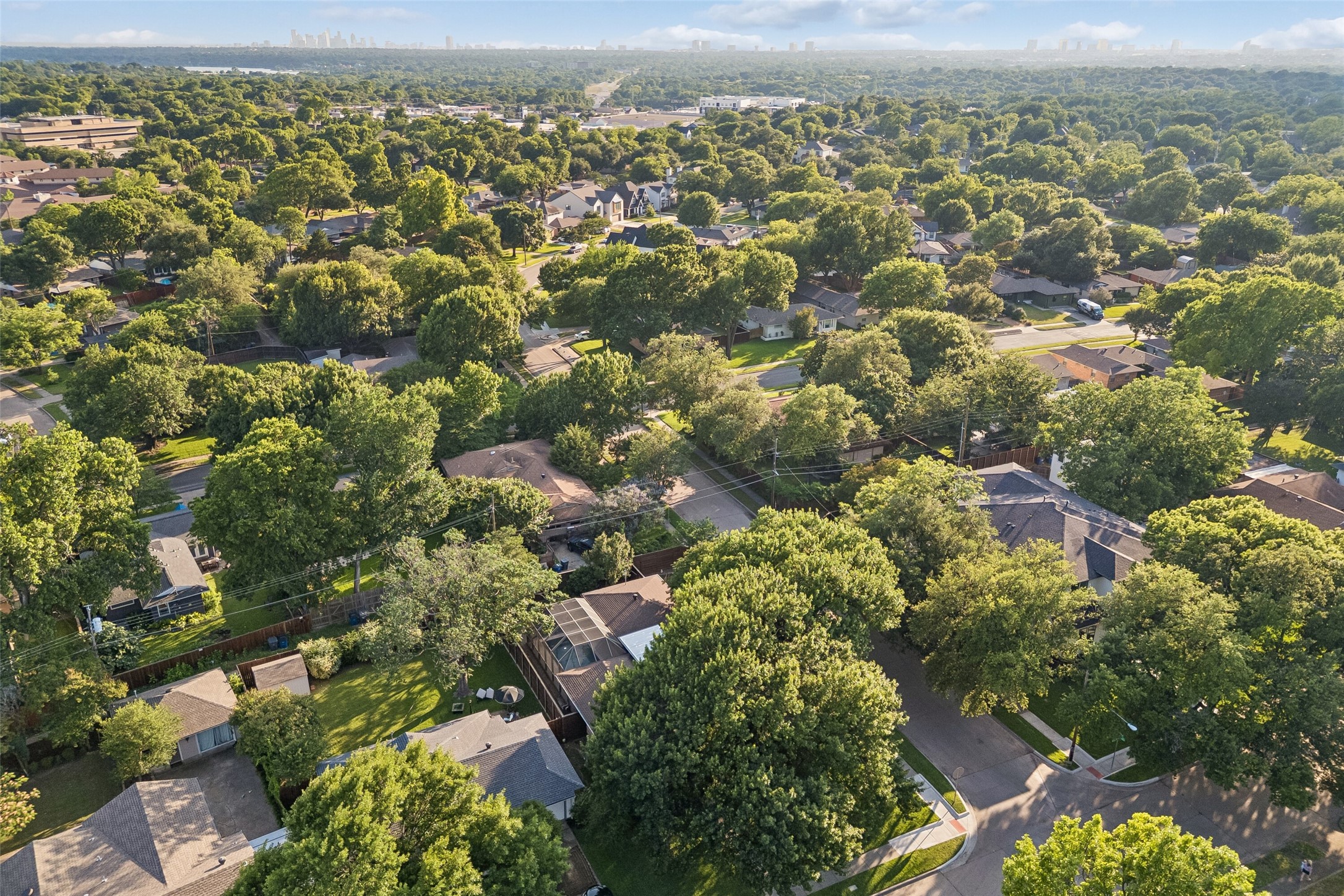 8871 Liptonshire Drive Dallas TX 75238