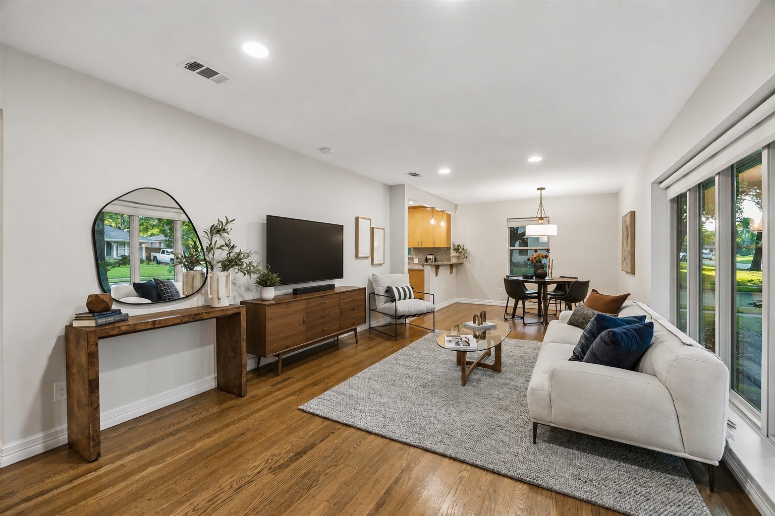 8871 Liptonshire Drive Dallas TX 75238