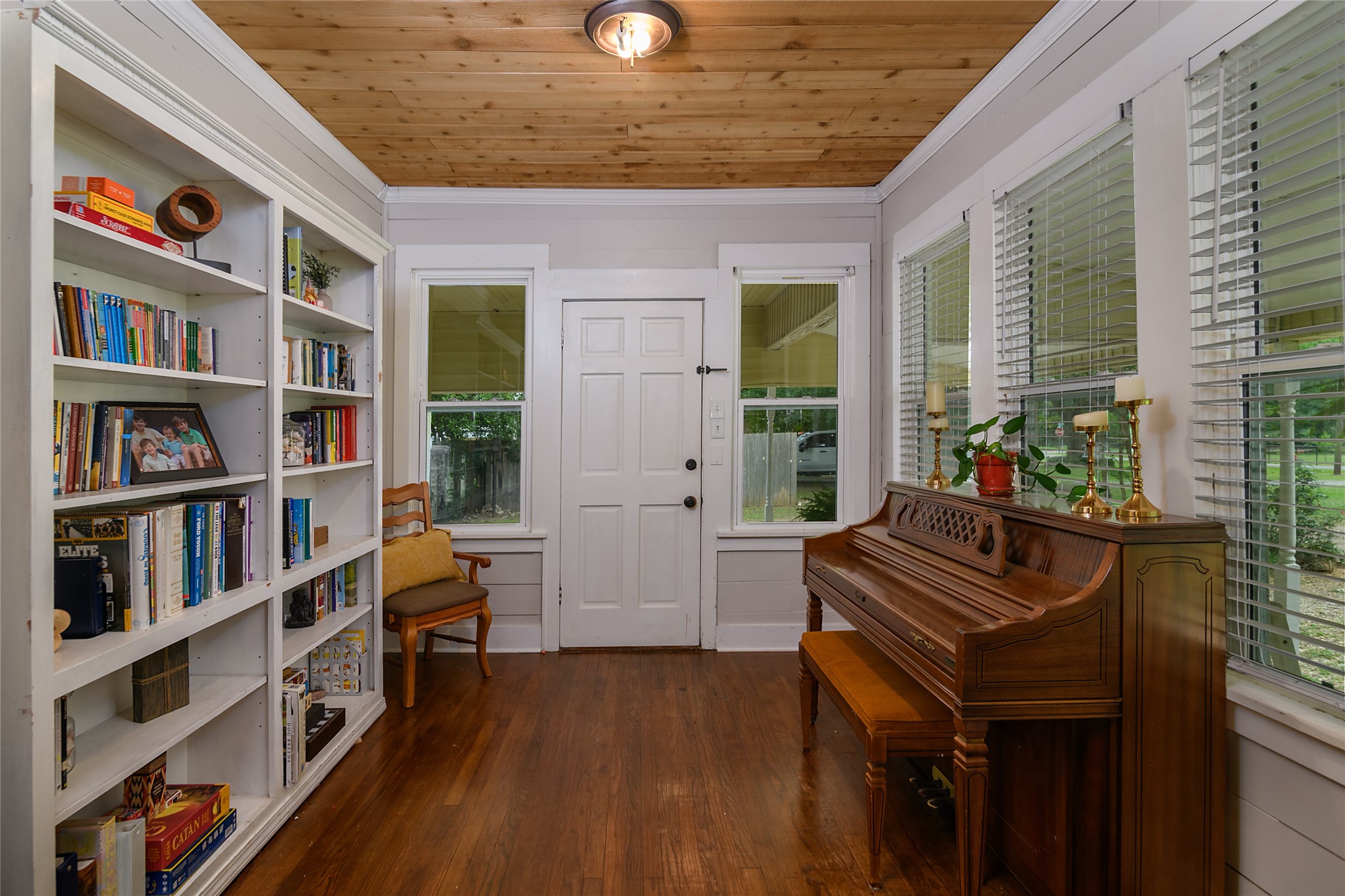 208 Louisiana Street Belcher LA 71004