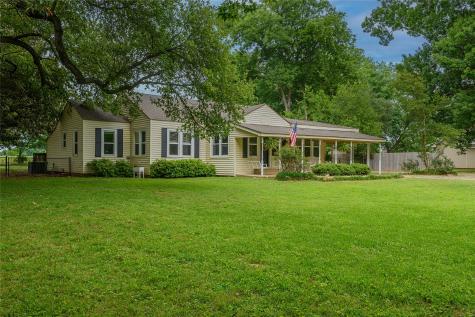 208 Louisiana Street Belcher LA 71004