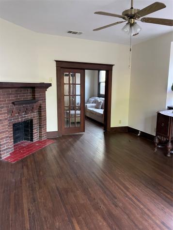 205 Rosemont Avenue Dallas TX 75208